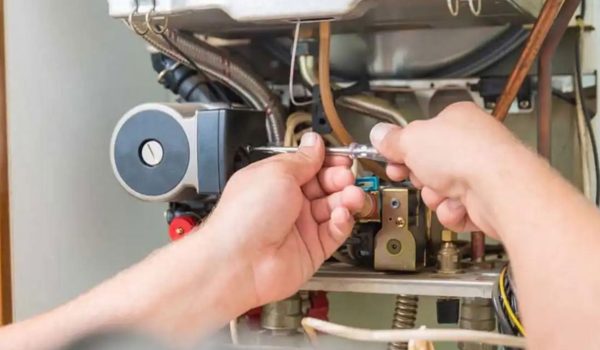 تعمیر انواع پکیج در شیراز توسط تاسیسات بروز - تماس با 09171231728